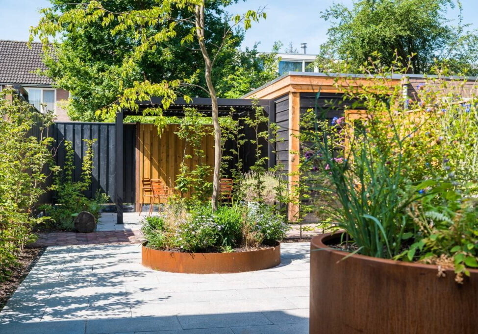 Nuenhem projecten achtertuin rijtjeshuis planten Eindhoven